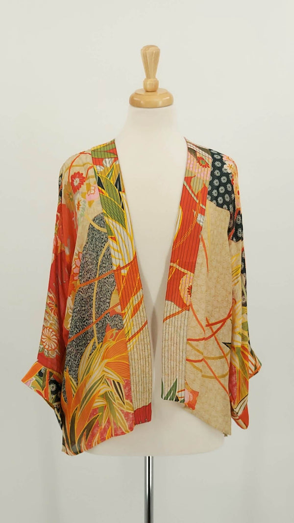 NEW STOCK - One Hundred Stars - Kimono - Fans Scarlet - 1918