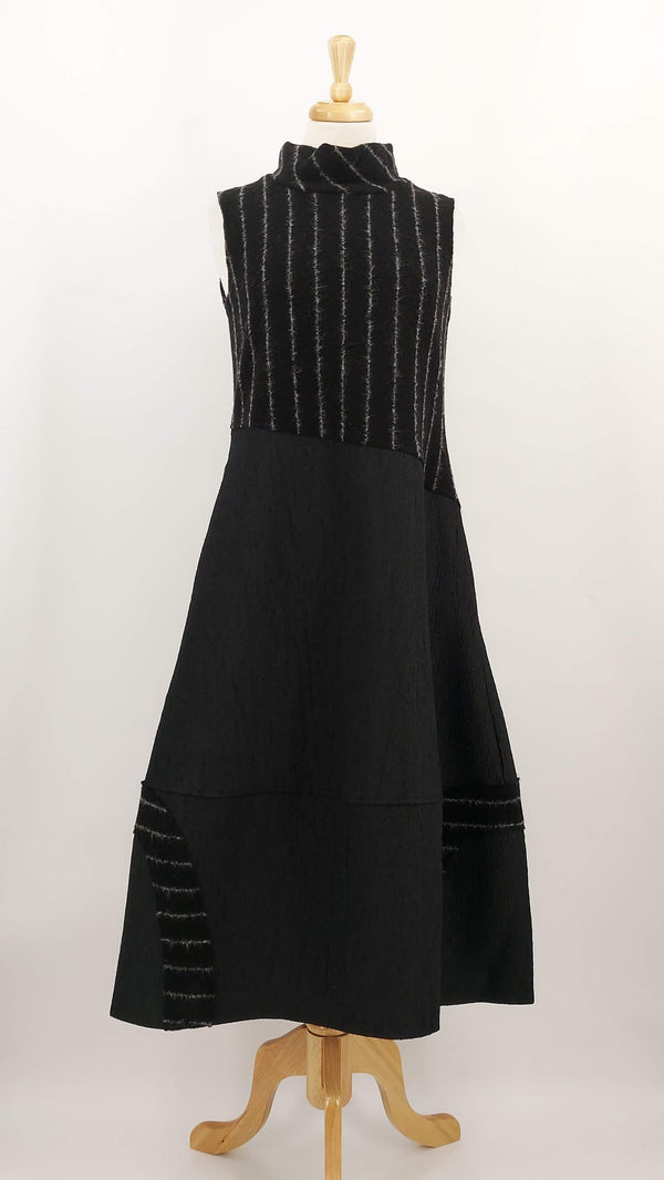 NEW SEASON - Luukaa - Faylen Dress - Monochrome Black - 1981