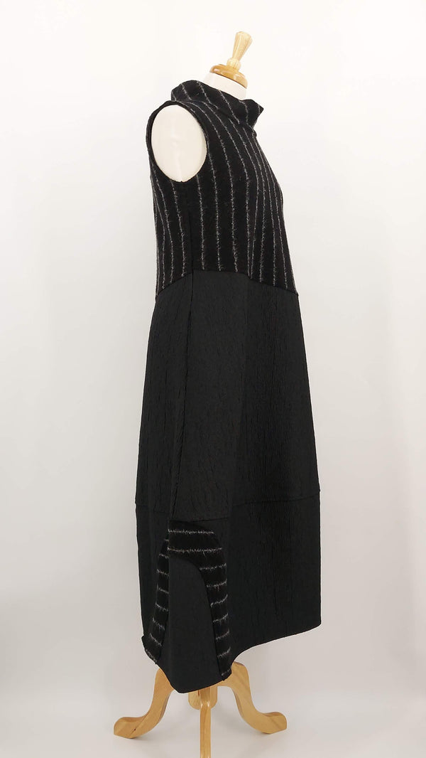 NEW SEASON - Luukaa - Faylen Dress - Monochrome Black - 1981