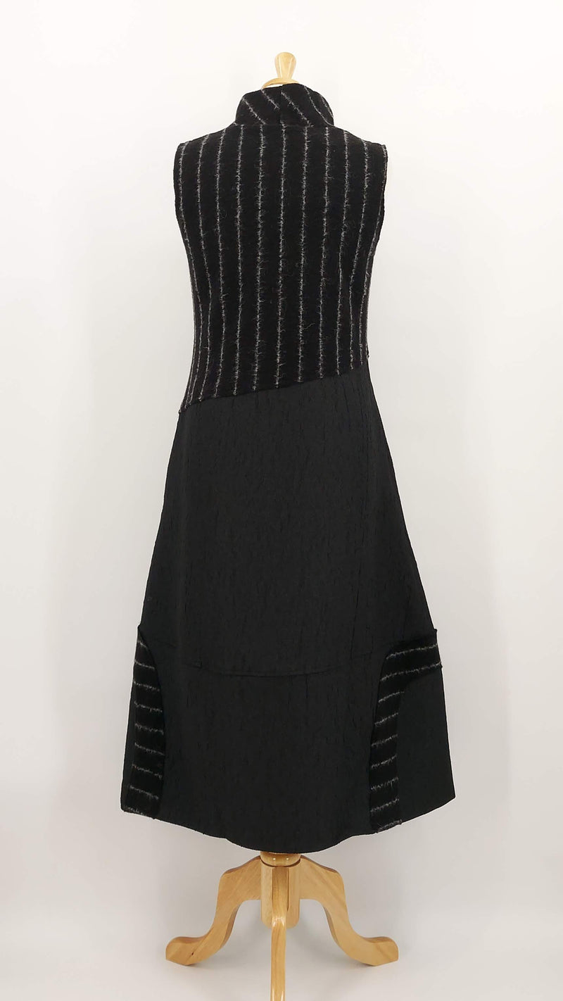 NEW SEASON - Luukaa - Faylen Dress - Monochrome Black - 1981
